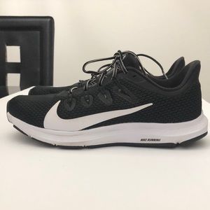 NIKE QUEST 2 RUNNING SNEAKERS WOMENS SIZE 8.5